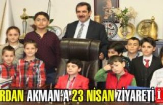 Çocuklardan Muhammet Mehdi Akman'a 23 Nisan ziyareti