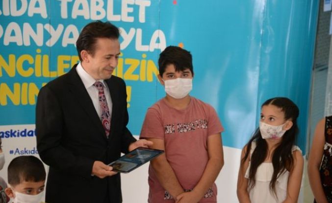 Tuzla Belediyesi'nden Eğitime, askıda tablet desteği