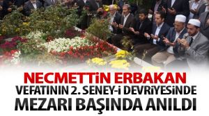 Erbakan hoca vefatının 2’inci yılında mezarı başında anıldı. 