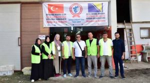 Trabzon ve Çaykaralılar Derneği Bosna Hersek'te Kurban kesti.