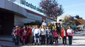 Yakacık Hasanpaşa İlkokulu öğrencileri İstanbul Akvaryuma hayran kaldı. 
