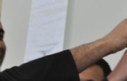 Kemal Berk Çekiçle Ak Parti'li Meclis üyesinin kafasına vurdu!