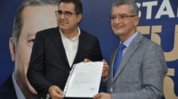 Aydın Yavuz Kartal Belediye Başkan aday adaylık başvurusunu yaptı.