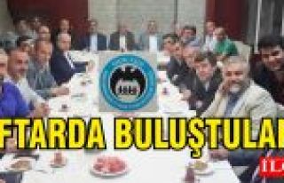 Kamu yöneticileri iftarda buluştular.