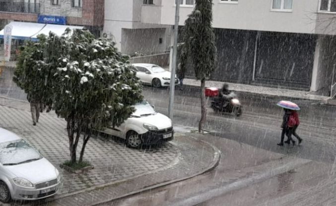 İstanbul'da Mart ayında Kar yağdı.